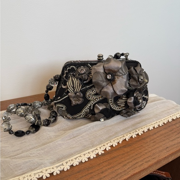 Mary Frances Handbags - Mary Frances Black Silver Floral Clutch Pewter Rose 10-226 Rare Collectible